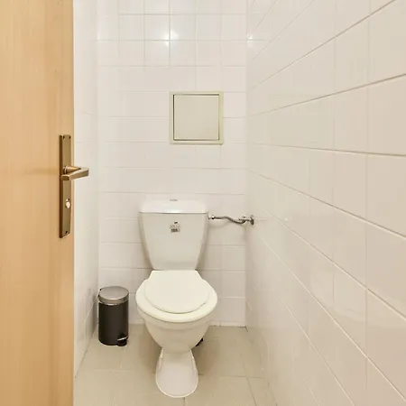 Rosie-dolni Namesti By Interhome شقة